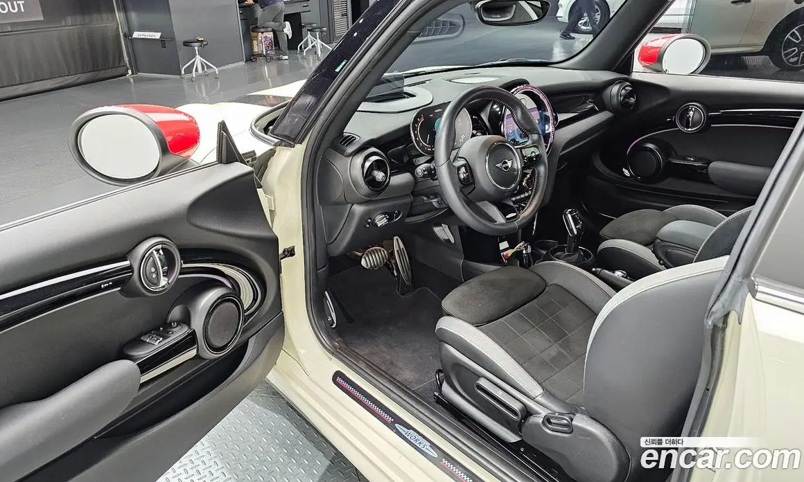 Mini Cooper 2022 2.0 автомат (гидро), фото 13