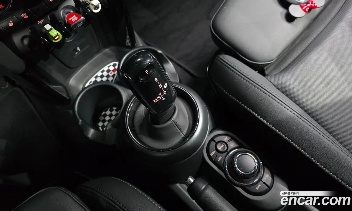 Mini Cooper 2024 1.5 автомат (гидро), фото 11
