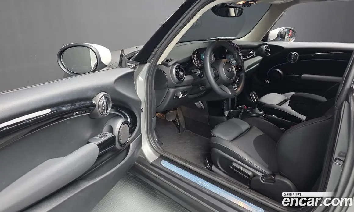 Mini Cooper 2024 1.5 автомат (гидро), фото 12