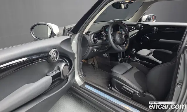 Mini Cooper 2024 1.5 автомат (гидро), миниатюра 12
