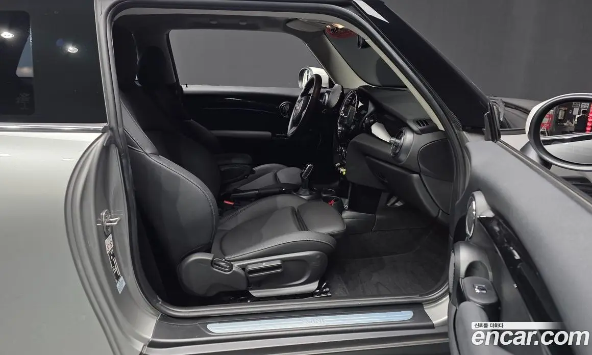 Mini Cooper 2024 1.5 автомат (гидро), фото 16