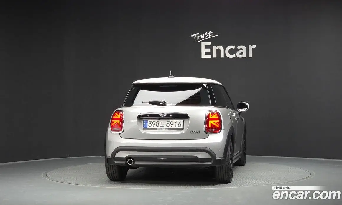 Mini Cooper 2024 1.5 автомат (гидро), фото 3
