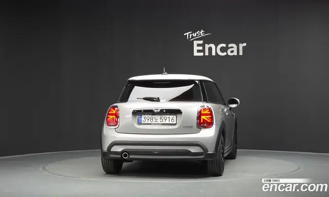 Mini Cooper 2024 1.5 автомат (гидро), миниатюра 3