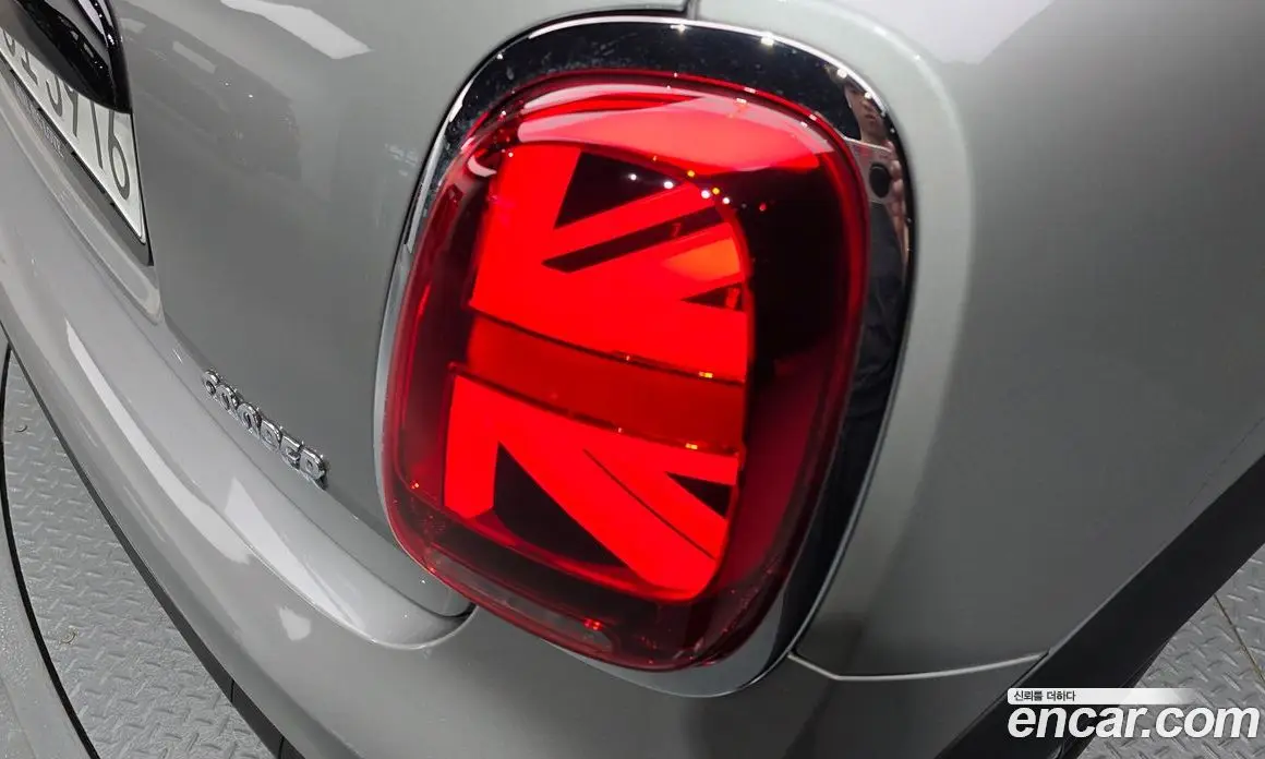 Mini Cooper 2024 1.5 автомат (гидро), фото 8
