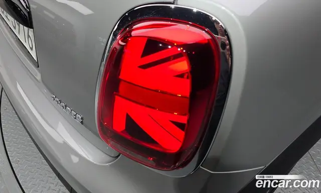 Mini Cooper 2024 1.5 автомат (гидро), миниатюра 8