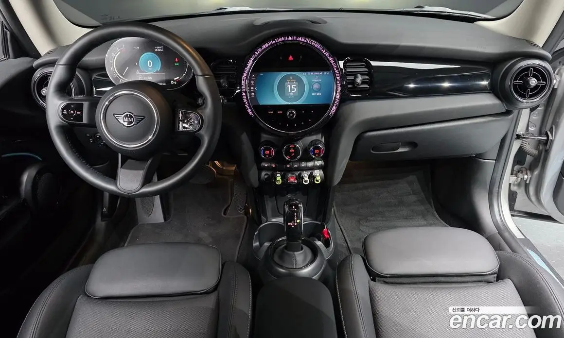 Mini Cooper 2024 1.5 автомат (гидро), фото 9