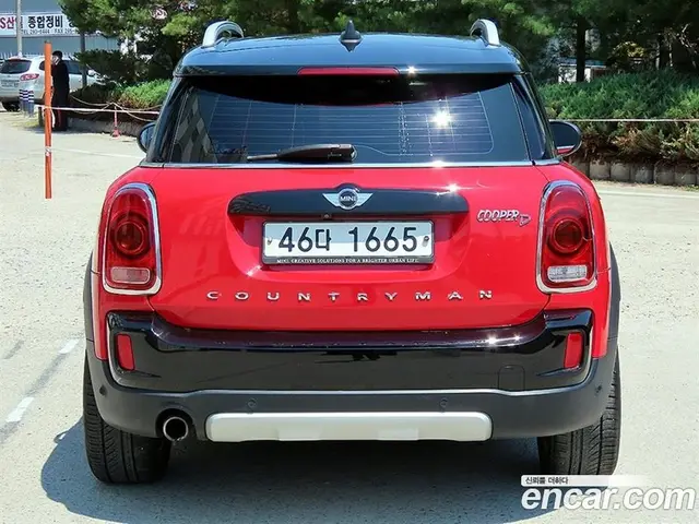 Mini Countryman 2018 2.0 автомат (гидро), миниатюра 4