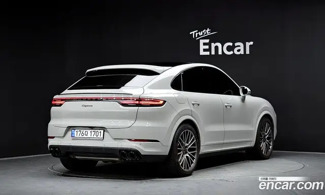 Porsche Cayenne 2023 3.0 автомат (гидро), миниатюра 2