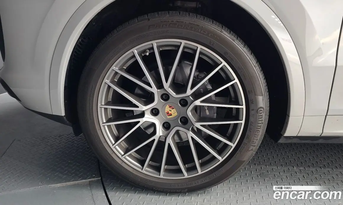 Porsche Cayenne 2023 3.0 автомат (гидро), фото 5