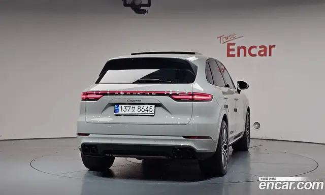 Porsche Cayenne 2023 3.0 автомат (гидро), миниатюра 3