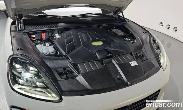 Porsche Cayenne 2023 3.0 автомат (гидро), миниатюра 5