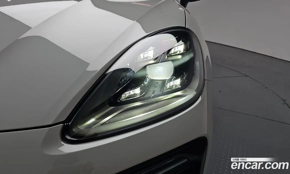 Porsche Cayenne 2023 3.0 автомат (гидро), фото 7