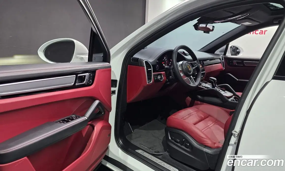 Porsche Cayenne 2023 3.0 автомат (гидро), фото 8