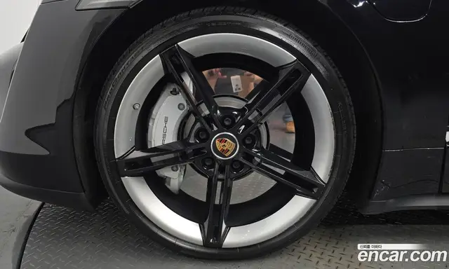 Porsche Taycan 2021 0.1 автомат (гидро), миниатюра 5