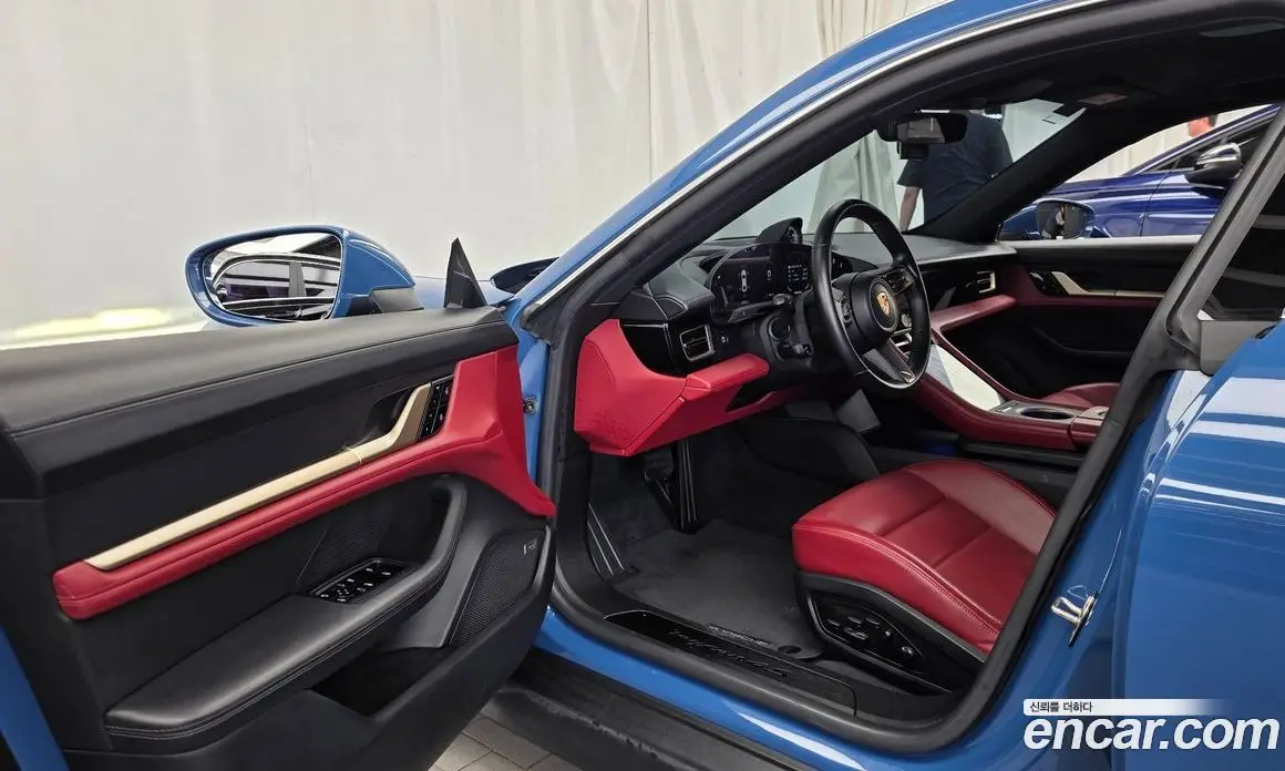 Porsche Taycan 2021 0.1 автомат (гидро), фото 13