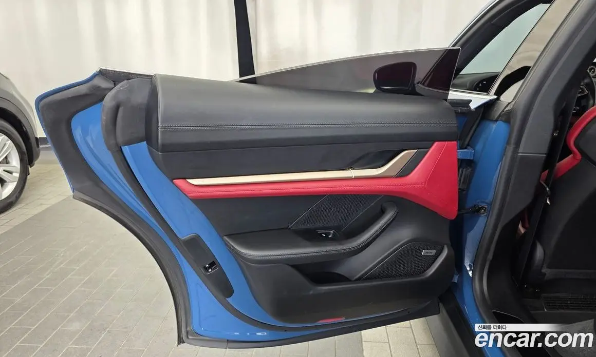 Porsche Taycan 2021 0.1 автомат (гидро), фото 15
