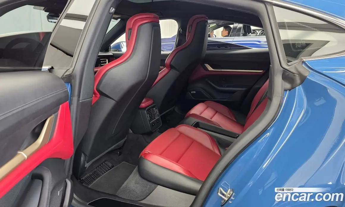 Porsche Taycan 2021 0.1 автомат (гидро), фото 16