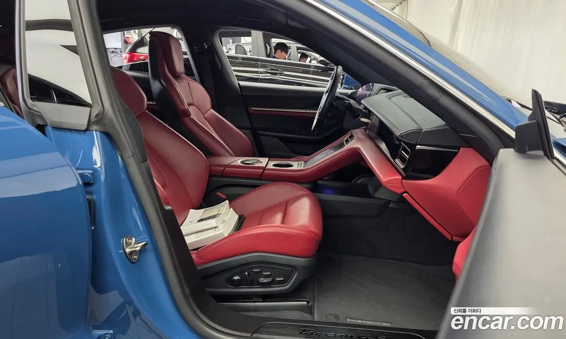 Porsche Taycan 2021 0.1 автомат (гидро), фото 17