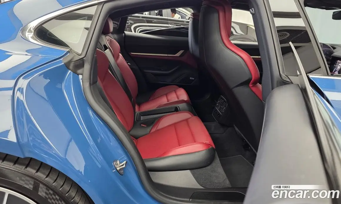 Porsche Taycan 2021 0.1 автомат (гидро), фото 18
