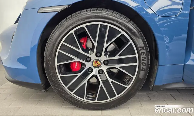 Porsche Taycan 2021 0.1 автомат (гидро), миниатюра 5