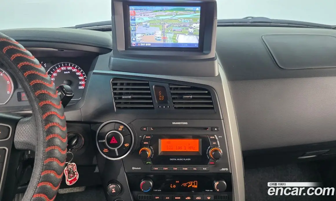 SsangYong Korando 2013 2.0 автомат (гидро), фото 14