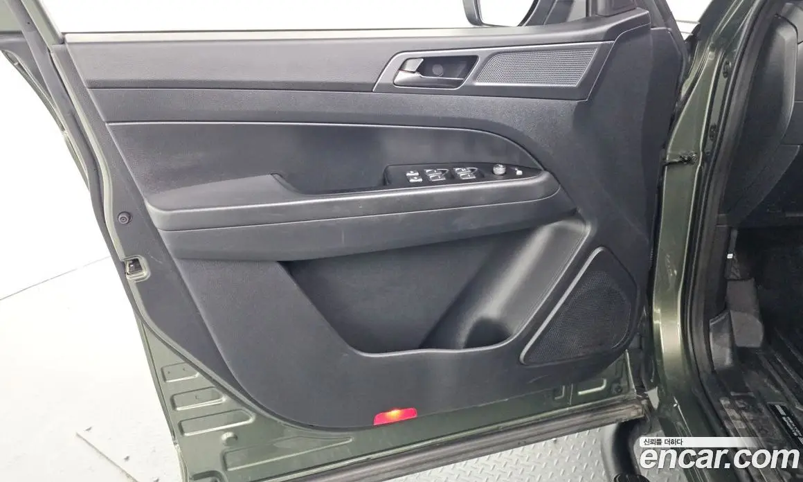 SsangYong Rexton 2022 2.2 автомат (гидро), фото 14