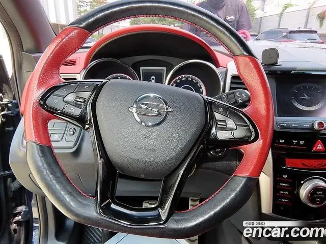 SsangYong TIBOLI 2015 1.6 автомат (гидро), миниатюра 8