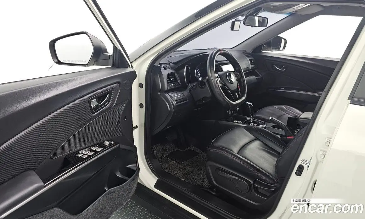 SsangYong TIBOLI 2016 1.6 автомат (гидро), фото 10