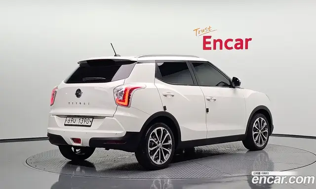SsangYong TIBOLI, 2017, 142 180 км