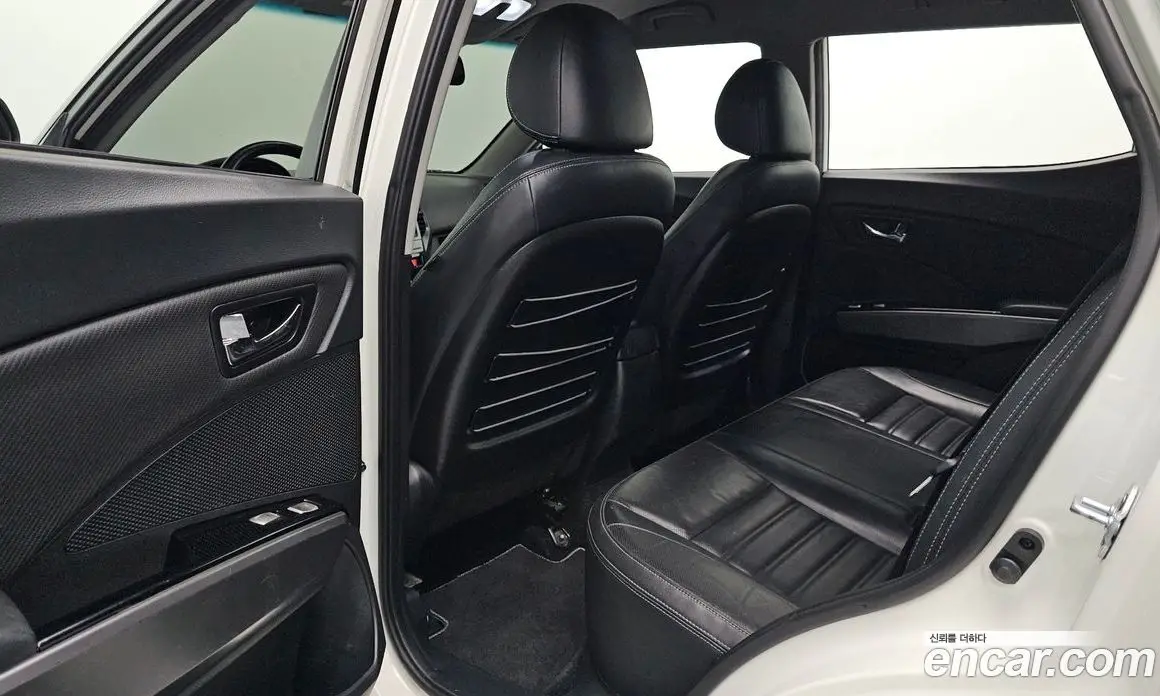 SsangYong TIBOLI 2017 1.6 автомат (гидро), фото 17