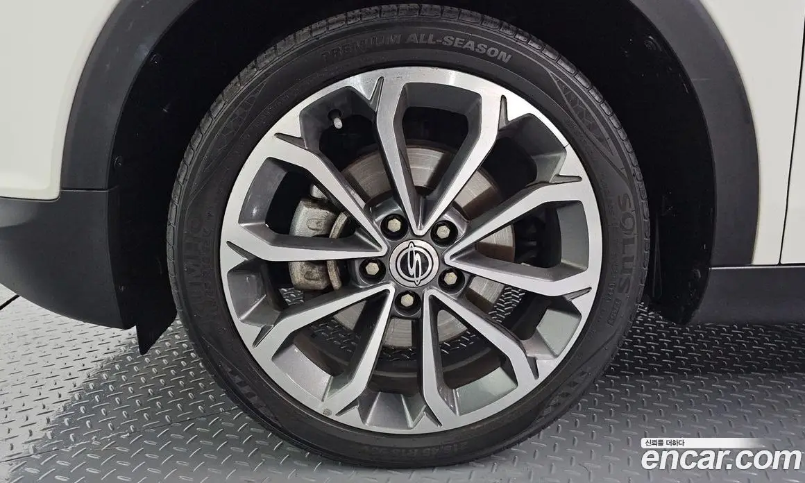 SsangYong TIBOLI 2017 1.6 автомат (гидро), фото 4