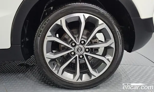 SsangYong TIBOLI 2017 1.6 автомат (гидро), миниатюра 6