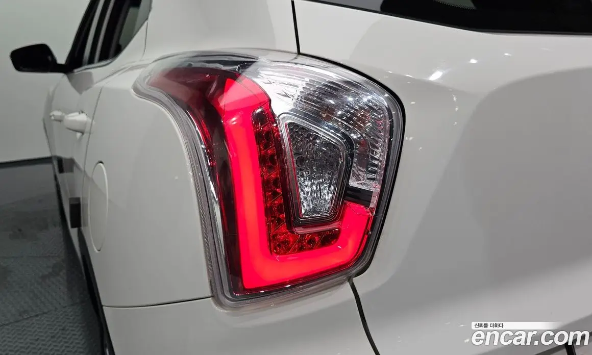 SsangYong TIBOLI 2017 1.6 автомат (гидро), фото 8