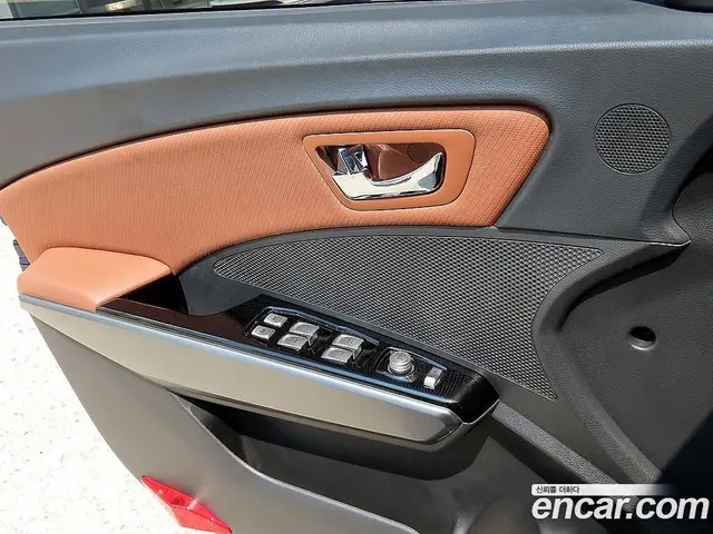 SsangYong TIBOLI 2019 1.6 автомат (гидро), миниатюра 11