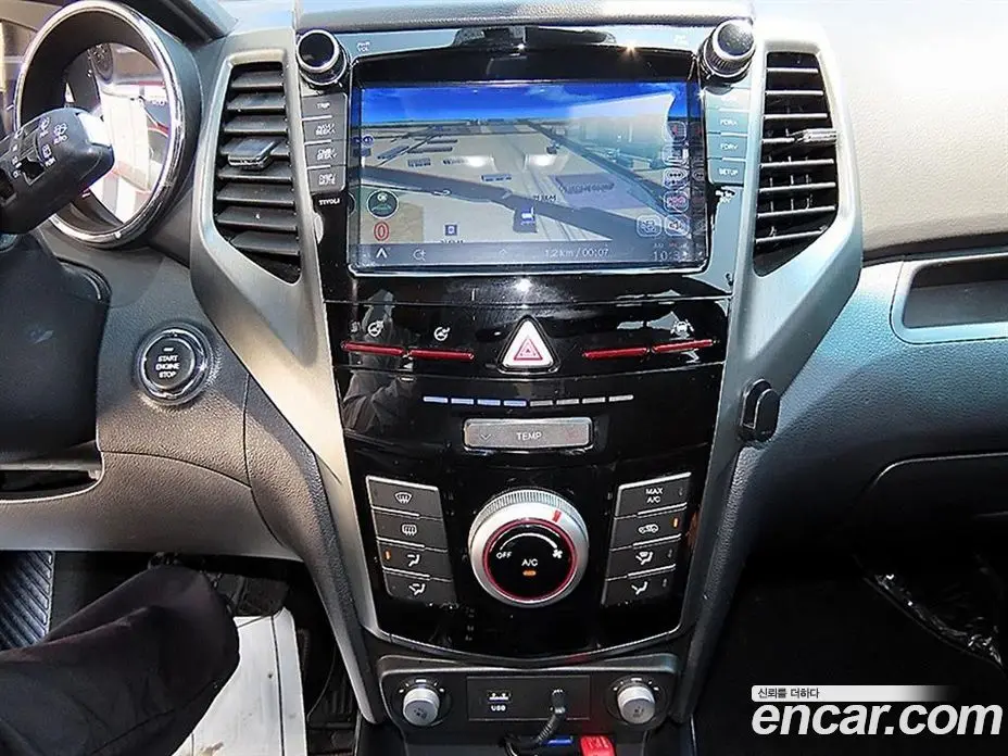 SsangYong TIBOLI 2019 1.6 автомат (гидро), фото 14
