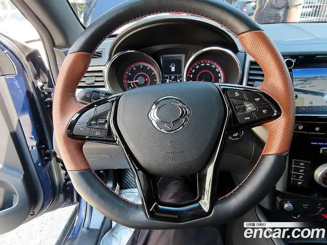 SsangYong TIBOLI 2019 1.6 автомат (гидро), миниатюра 8
