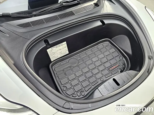 Tesla Model 3 2020 0.1 автомат (гидро), миниатюра 6 Tesla Model 3 2020 0.1 автомат (гидро), миниатюра 6