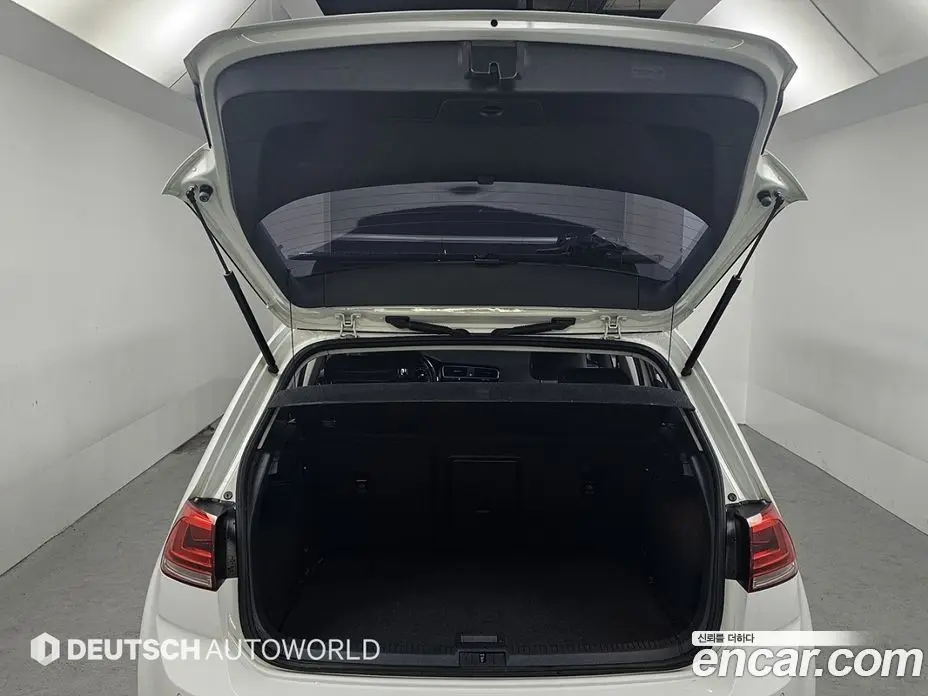 Volkswagen Golf 2015 2.0 автомат (гидро), фото 20