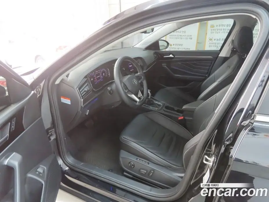 Volkswagen Jetta 2023 1.5 автомат (гидро), фото 8