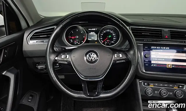 Volkswagen Tiguan 2018 2.0 автомат (гидро), миниатюра 12