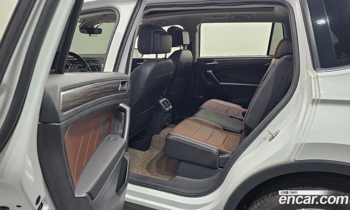 Volkswagen Tiguan 2022 2.0 автомат (гидро), фото 16