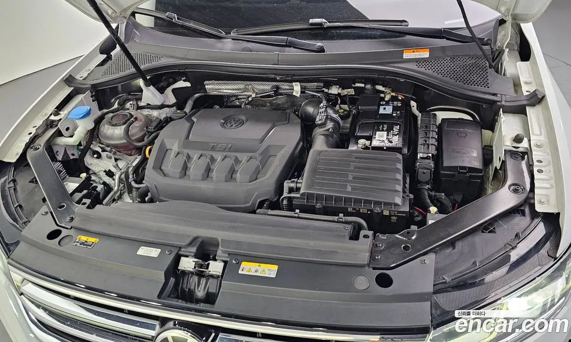 Volkswagen Tiguan 2022 2.0 автомат (гидро), фото 6