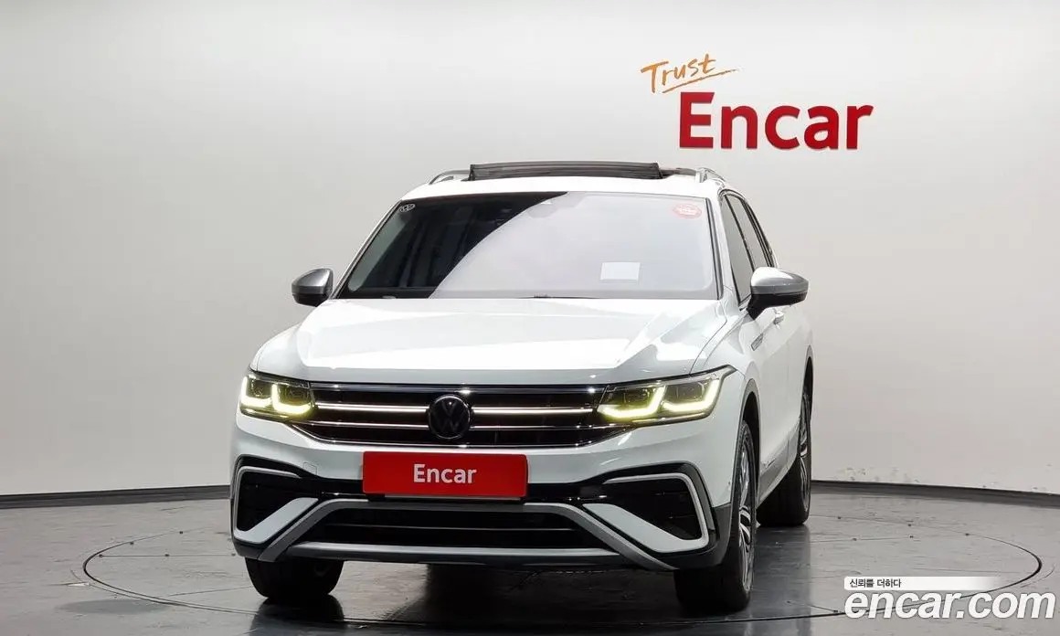 Volkswagen Tiguan 2023 2.0 автомат (гидро), фото 3
