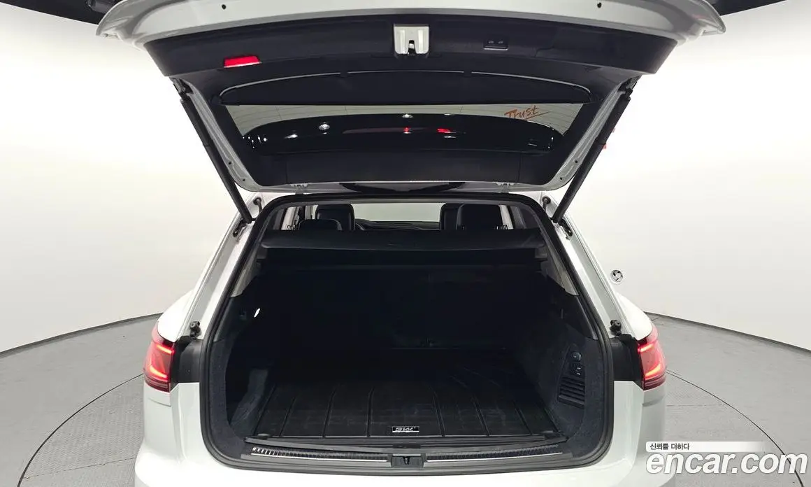 Volkswagen Touareg 2024 3.0 автомат (гидро), фото 28