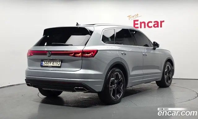 Volkswagen Touareg 2024 3.0 автомат (гидро), миниатюра 2