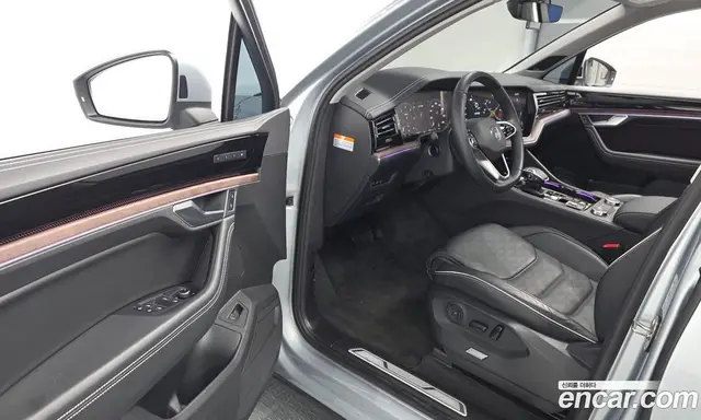 Volkswagen Touareg 2024 3.0 автомат (гидро), миниатюра 10