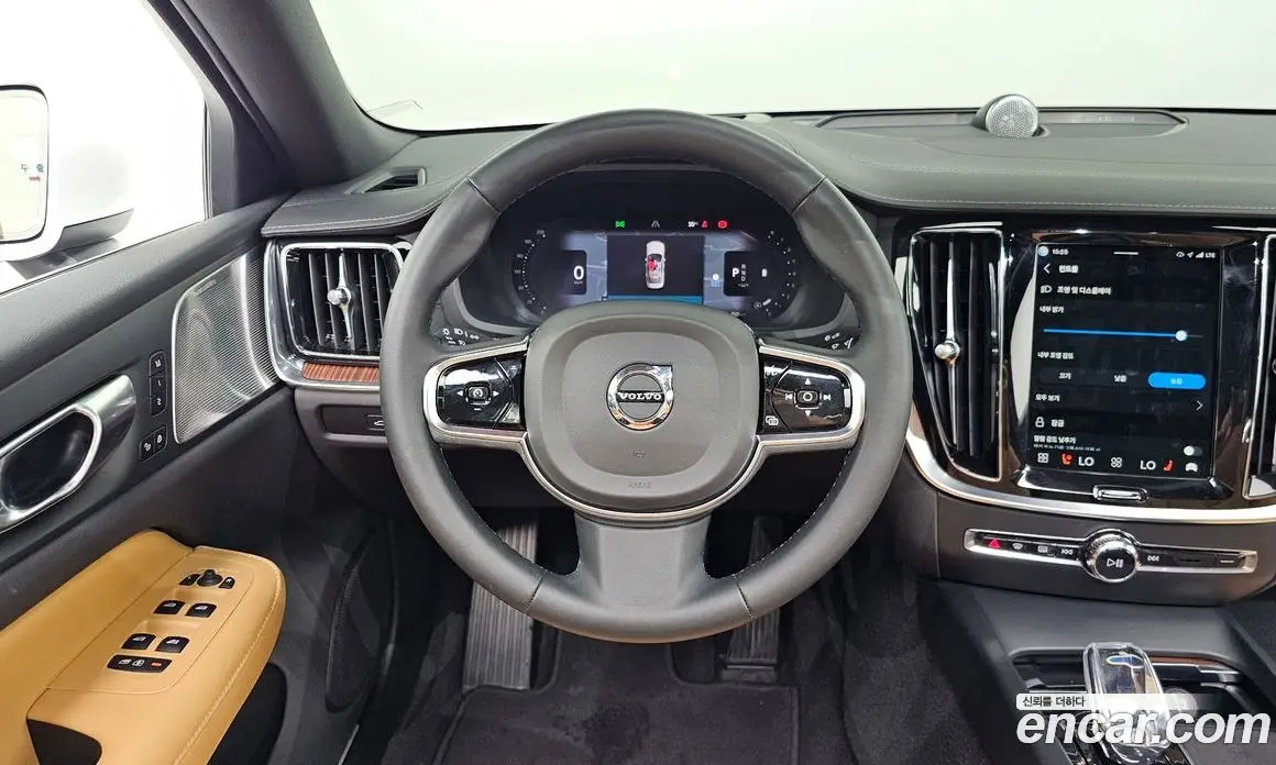 Volvo S60 2023 2.0 автомат (гидро), фото 19