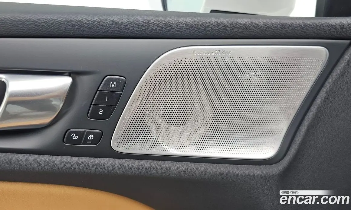 Volvo S60 2023 2.0 автомат (гидро), фото 36