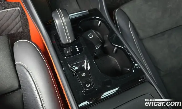 Volvo XC40 2019 2.0 автомат (гидро), миниатюра 9