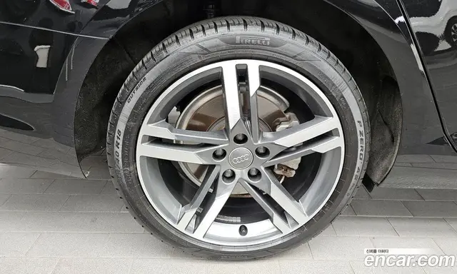 Audi A4 2019 2.0 автомат (гидро), миниатюра 5